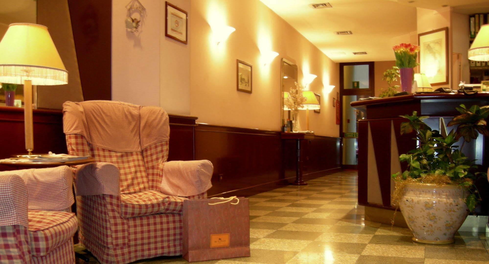 Buenos Aires Hotel Milano Exterior foto