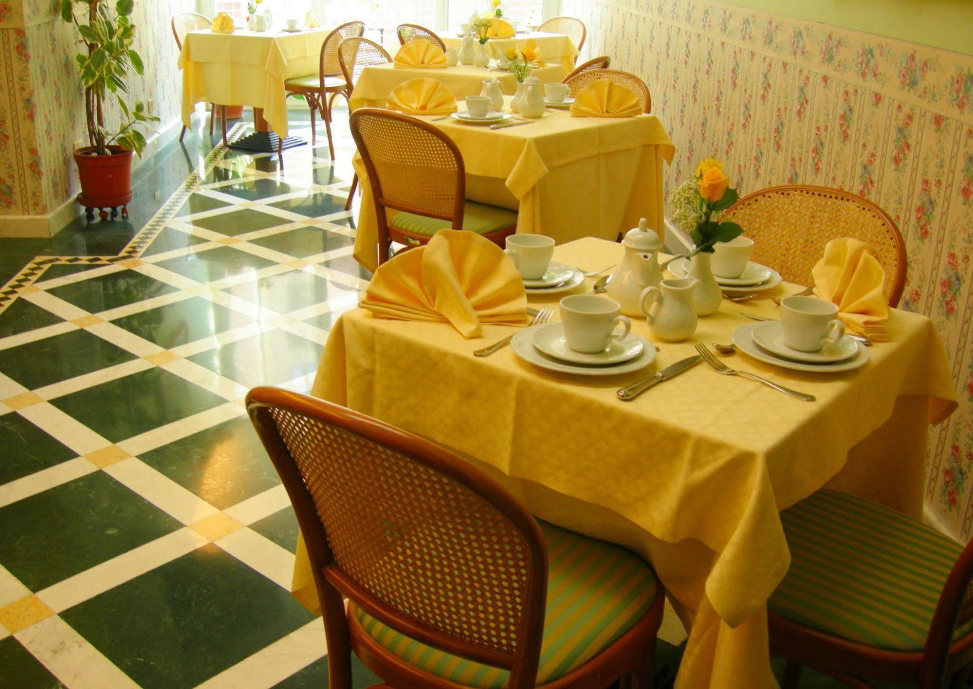 Buenos Aires Hotel Milano Exterior foto